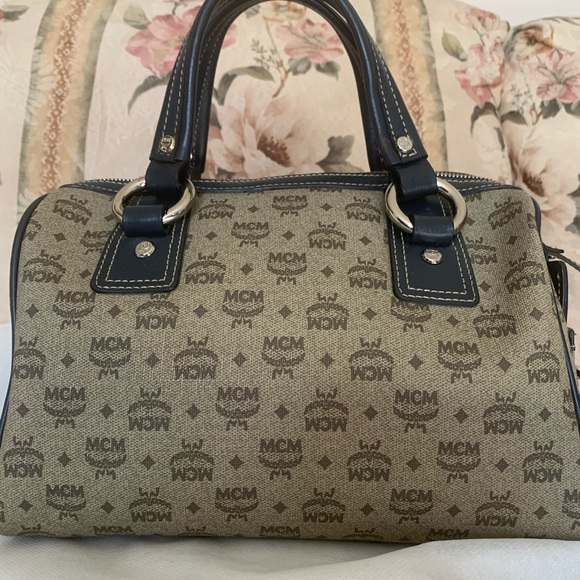 MCM limited boston’s bag - Picture 2 of 11